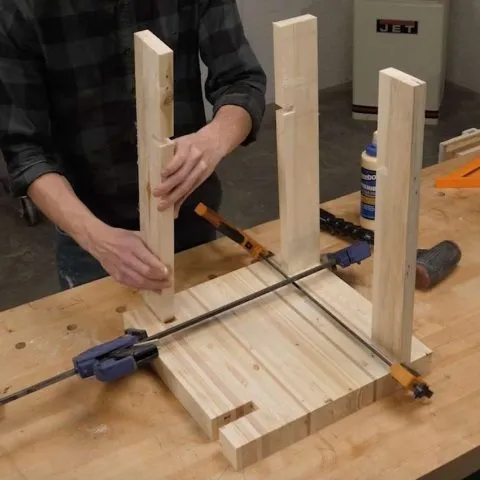 как сделать стол из поддонов своими руками