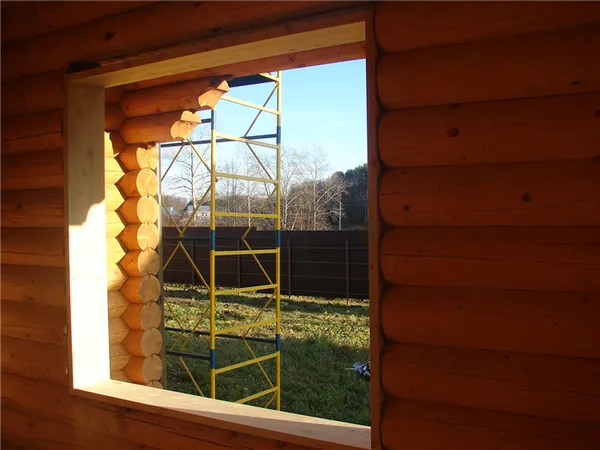 6 советов по выбору и установке окон в деревянный дом. установка окон в деревянном доме. 19