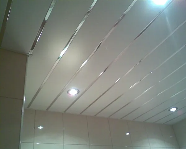 как обшить потолок пластиковыми панелями в ванной. потолок в ванной из пластиковых панелей. 2