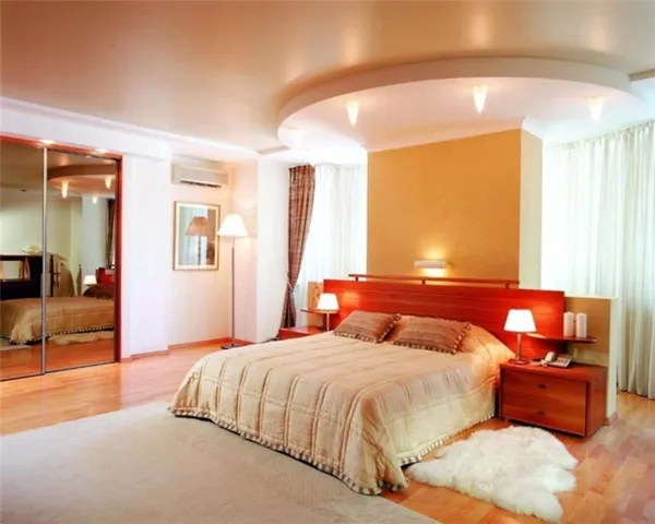 натяжные потолки в спальне: 60 современных вариантов, фото в интерьере. натяжные потолки фото для спальни. 35