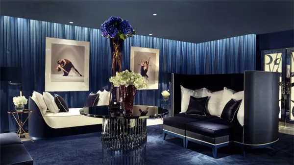 обои синего цвета в интерьере: варианты сочетания, новинки дизайна, выбор штор, а также реальные фото. синие обои в комнате. 49