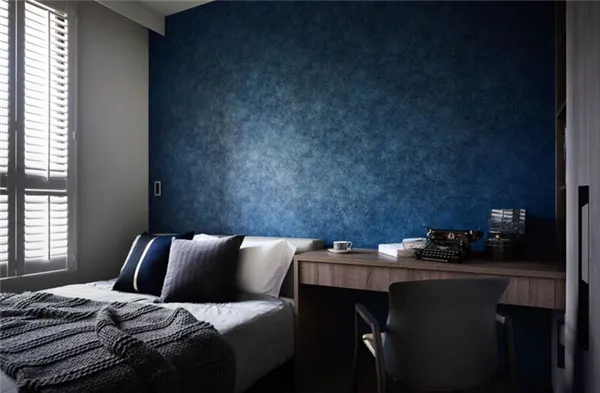 обои синего цвета в интерьере: варианты сочетания, новинки дизайна, выбор штор, а также реальные фото. синие обои в комнате. 38