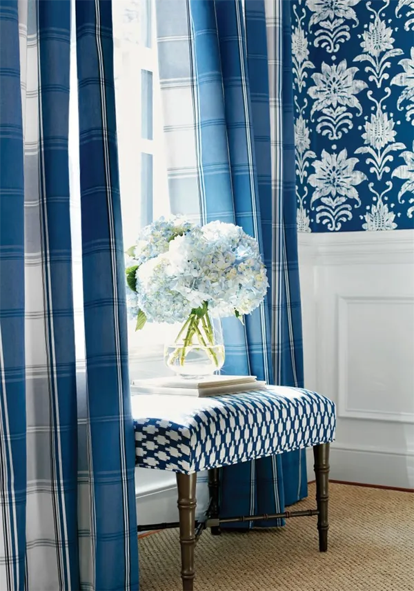 обои синего цвета в интерьере: варианты сочетания, новинки дизайна, выбор штор, а также реальные фото. синие обои в комнате. 48