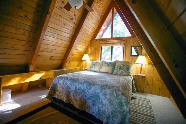 спальня в деревянном доме. спальня в деревянном доме. 3