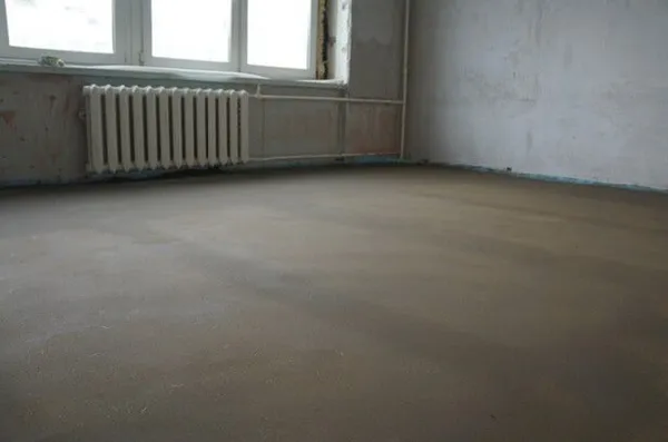 хорошо подготовленный бетонный пол для укладки подложки под линолеум