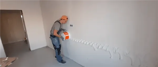 выравнивание стен шпаклёвкой.