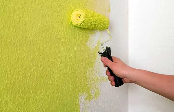 как окрашивать стену валиком