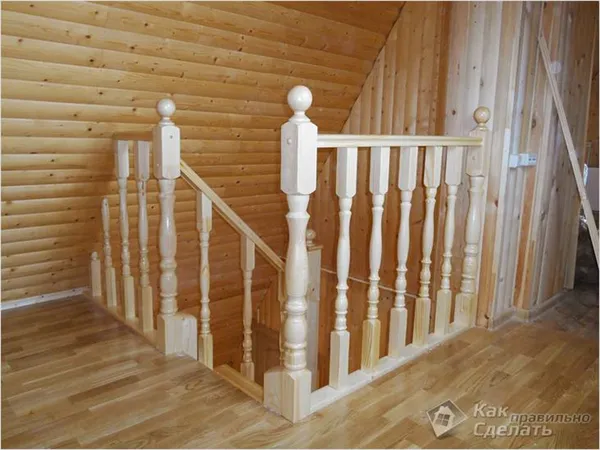 деревянное ограждение лестницы