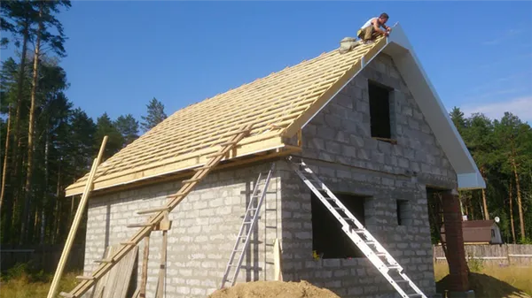 как правильно сделать фронтон двухскатной крыши
