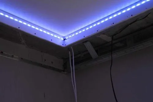 подсветка потолка светодиодной лентой