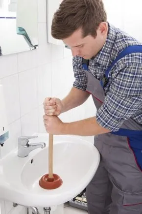устранение засоров канализации: 3 простых способа прочистить трубы