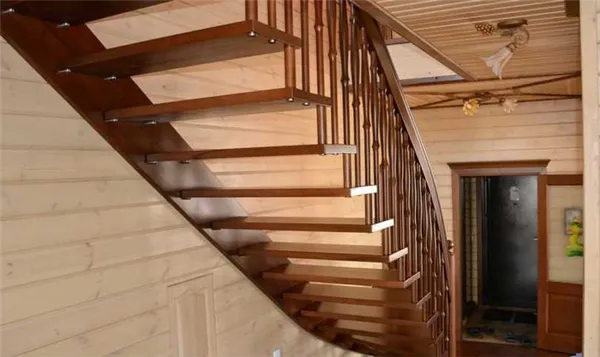 какими могут быть лестницы на второй этаж в деревянном доме: варианты конструкций и дизайна. лестница в деревянном доме на второй этаж. 40