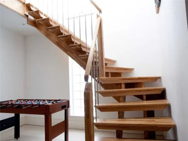какими могут быть лестницы на второй этаж в деревянном доме: варианты конструкций и дизайна. лестница в деревянном доме на второй этаж. 31