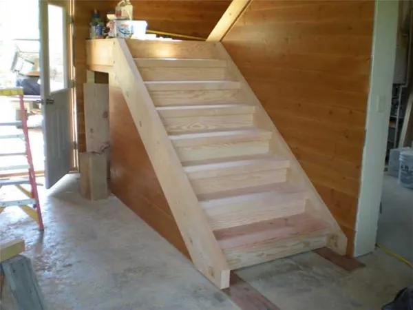 какими могут быть лестницы на второй этаж в деревянном доме: варианты конструкций и дизайна. лестница в деревянном доме на второй этаж. 25