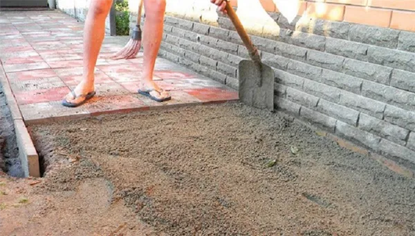 технология укладки тротуарной плитки и брусчатки на песок своими руками. укладка тротуарной плитки на песок. 22