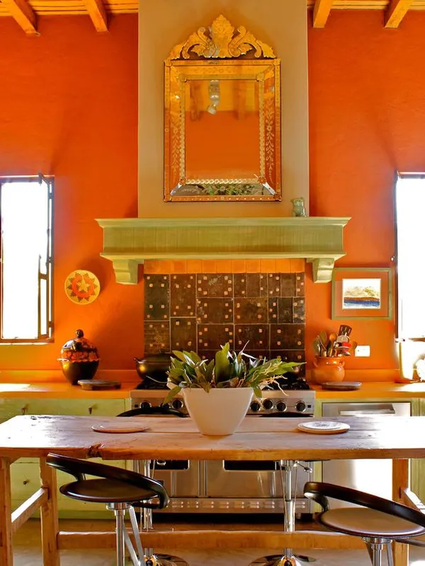 оранжевый цвет в интерьере в испанском стиле