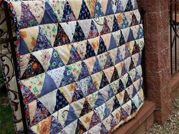 лоскутное одеяло треугольниками