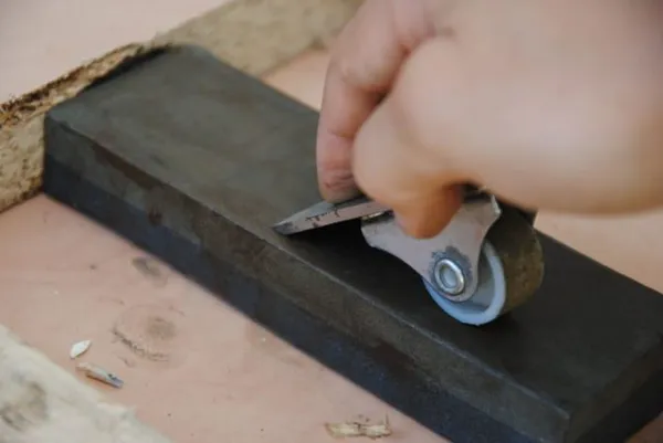 как правильно наточить нож для рубанка в домашних условиях
