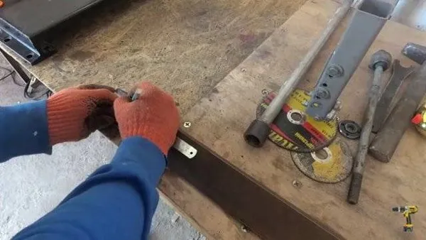 струбцина своими руками — как сделать быстрозажимную струбцину из металла для сборки мебели