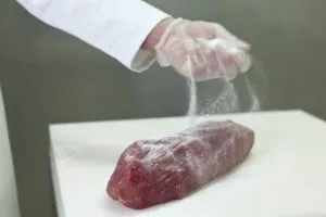 натирание мяса солью